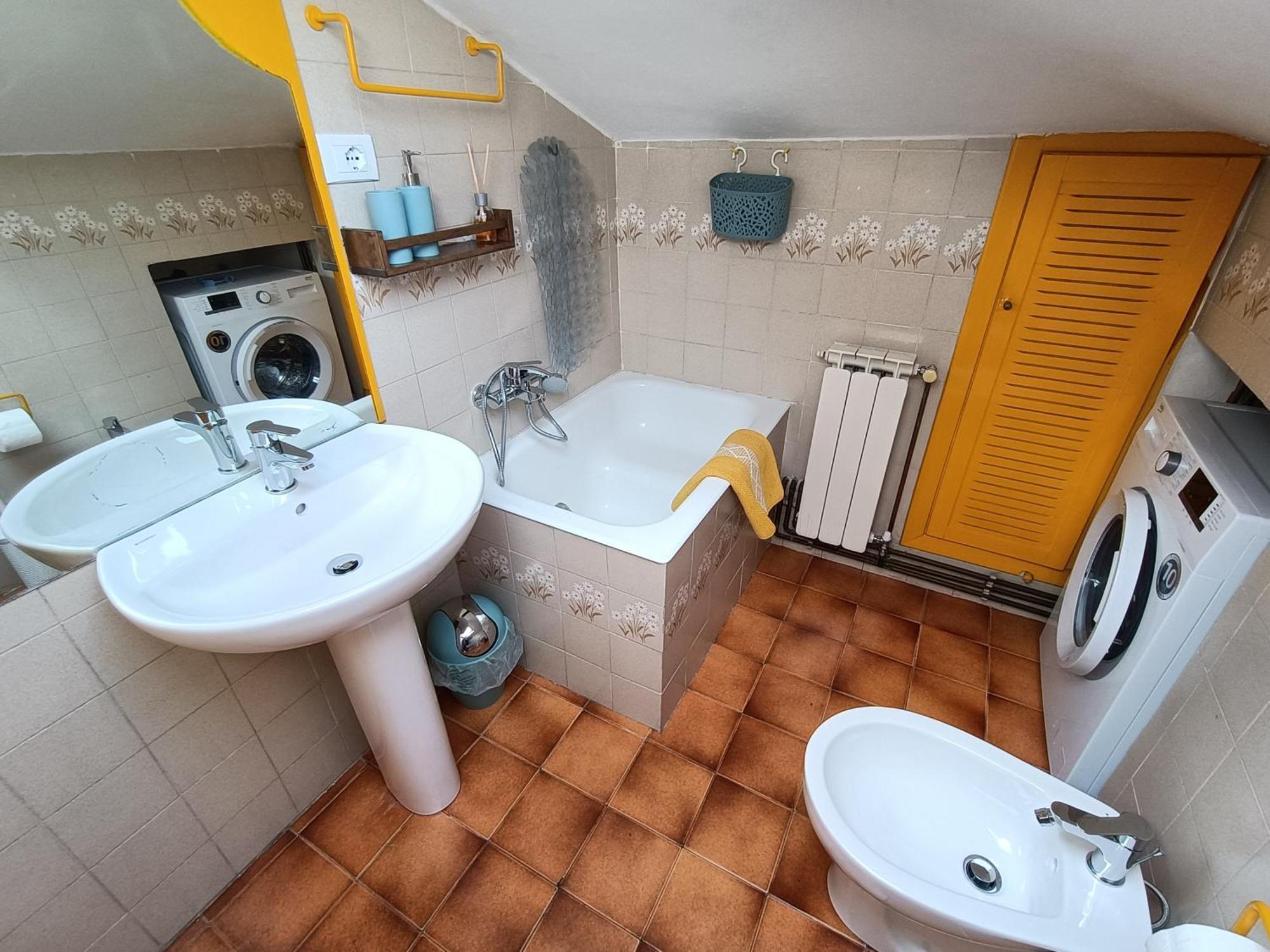Mansard Apart Alba - Sea 5 Terre-Trekking-Excursions-Relax Сан Теренцо Екстериор снимка